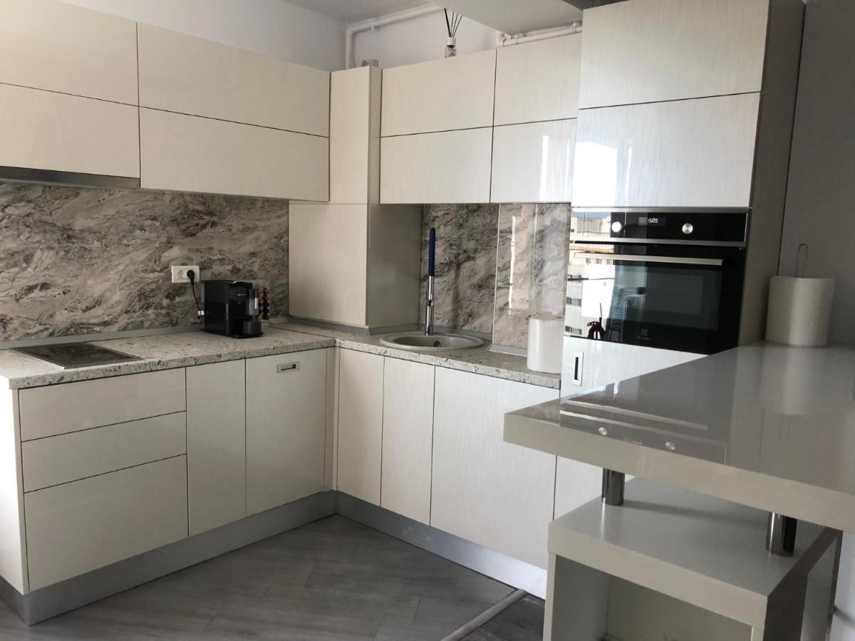 Luxury Westpark 2 Residence Lake View W6 Bukarest Kültér fotó