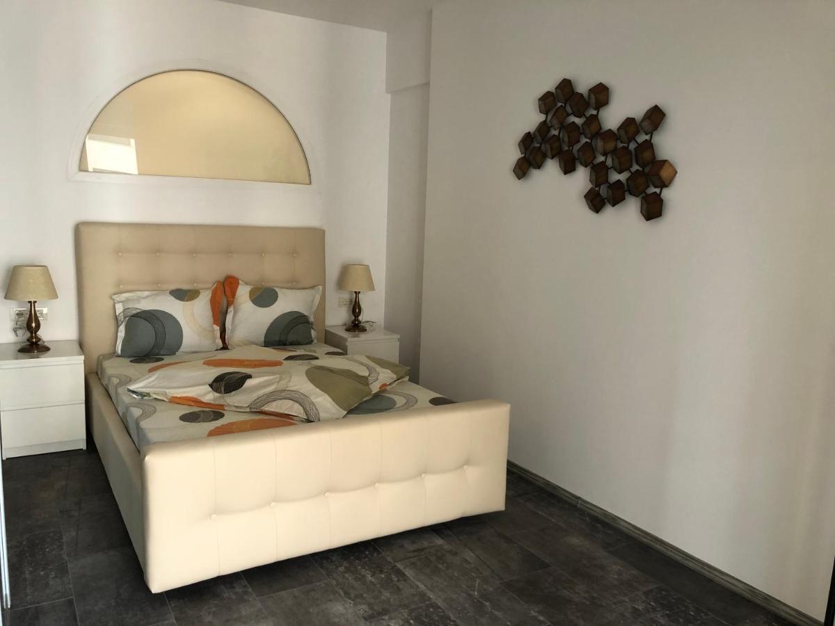 Luxury Westpark 2 Residence Lake View W6 Bukarest Kültér fotó